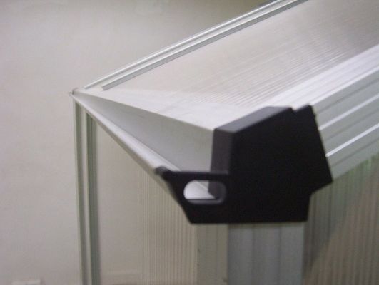 Μεσαίου μεγέθους αλουμίνιο θερμοκηπίου επεξεργασμένο με θερμότητα επεξεργασμένο υπό πίεση